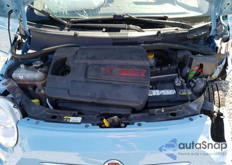 2015 Fiat 500 Lounge z USA, uszkodzony, nr VIN 3C3CFFCR9FT570779